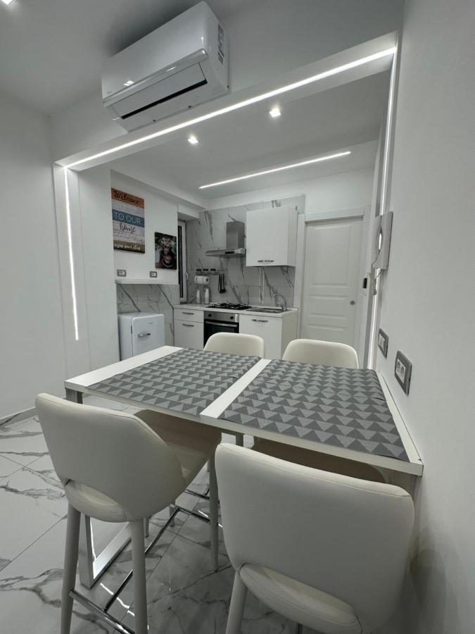 Mavy House Napoli Lägenhet Exteriör bild